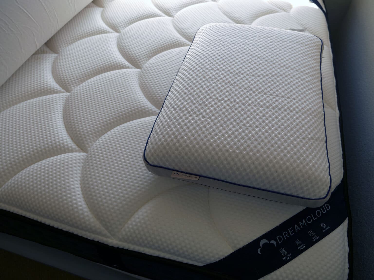 DreamCloud Pillows 2022 Non Biased Reviews