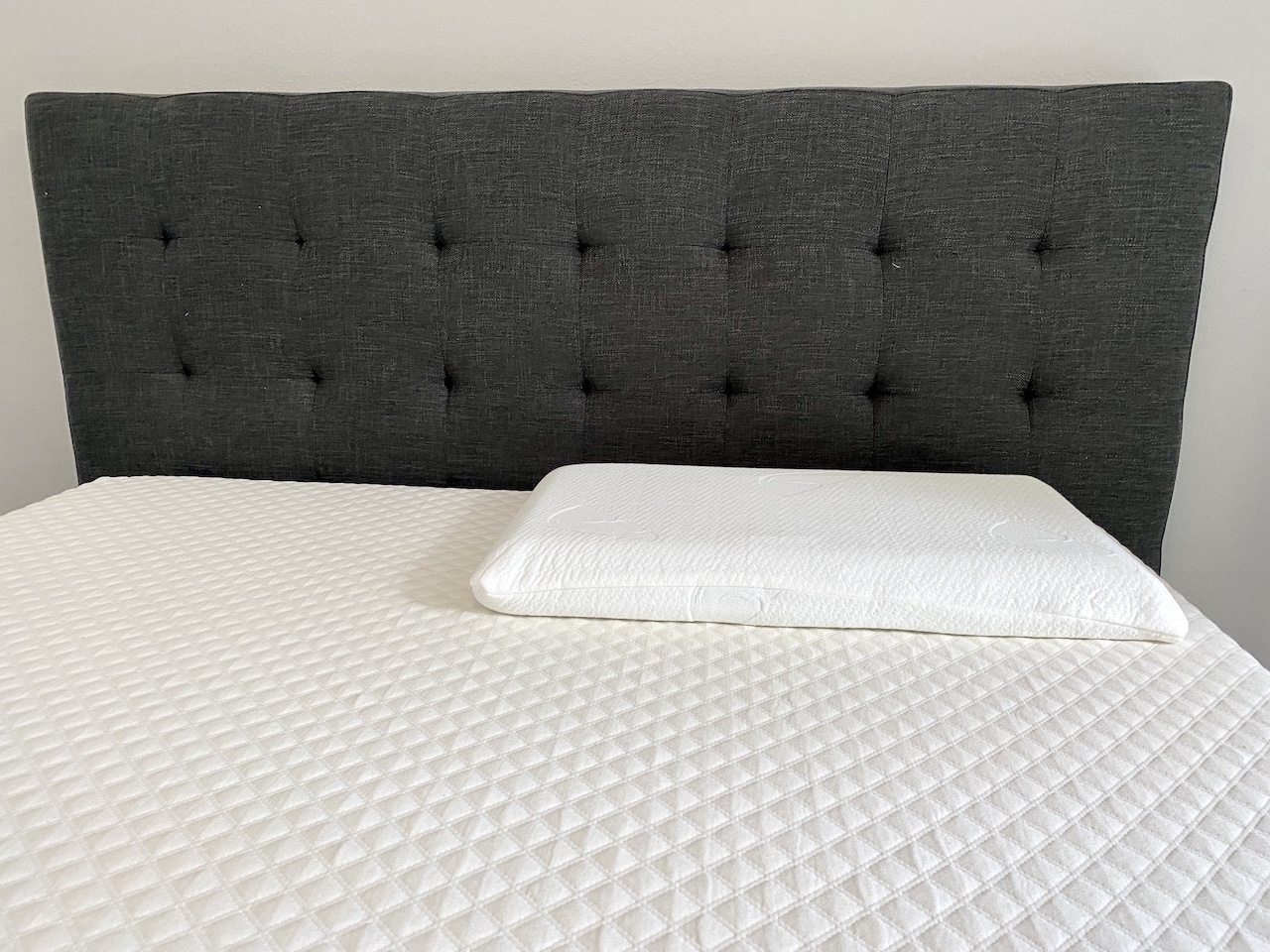Belly Sleep Pillow Review | July 2021 Belly sleeper pillow review