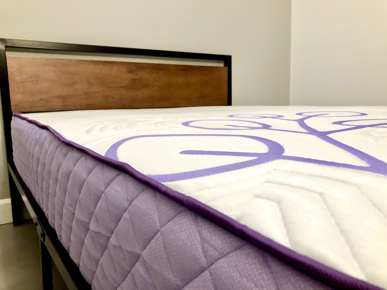 Sheets And Giggles Eucalyptus Mattress Review 2023 | Non Biased Reviews